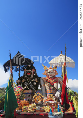 Barong Landung - traditional Balinese spirits 20687713