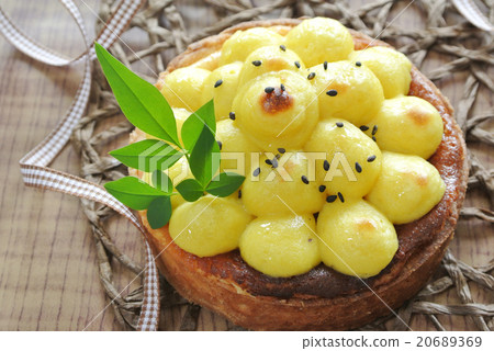 Sweet potato tart 20689369