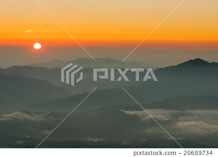 Morning mountains 20689734