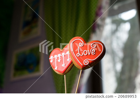 the original baking - gingerbread hearts on stick 20689953