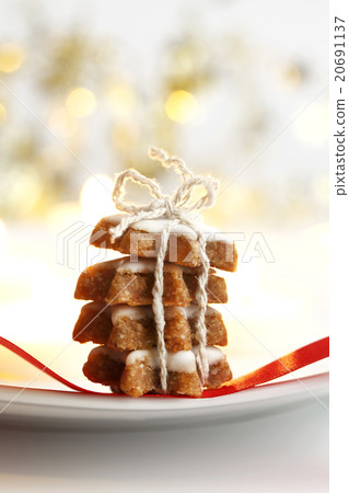 Cinnamon stars 20691137