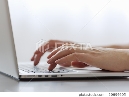 female hands on keyboard 20694605