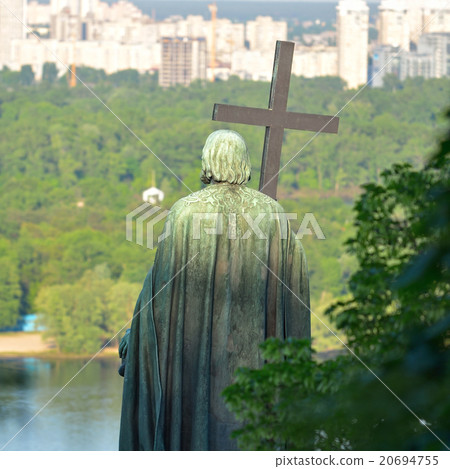 Monument to Vladimir Veliky in Kiev 20694755