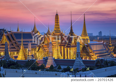 Golden Temple Wat Phra Kaeo at sunset 20701426
