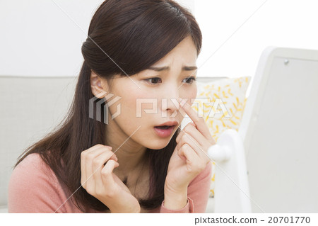 美女形象年輕的女士 20701770