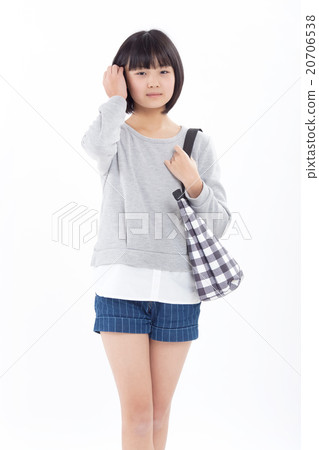 Ladies' junior high school students wearing pretty private clothes on holidays Ladies' junior high school students wearing pretty private clothes on holidays 20706538