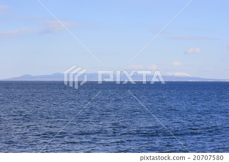 Kunashirijima Shibetsu town Notsuken Peninsula Kunashiri Island winter seen from the base 20707580