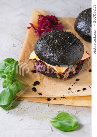 Black burger with stews Black burger with stews 20709219