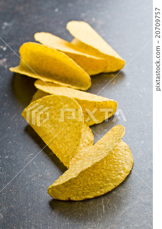 crispy taco shells 20709757