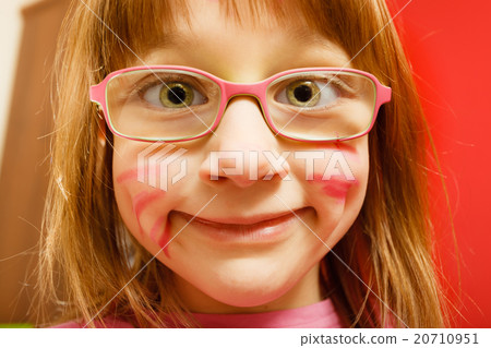 Little girl with the face painted Little girl with the face painted 20710951