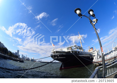 Hikawa Maru on sunny days shot by fish eyes 20713605