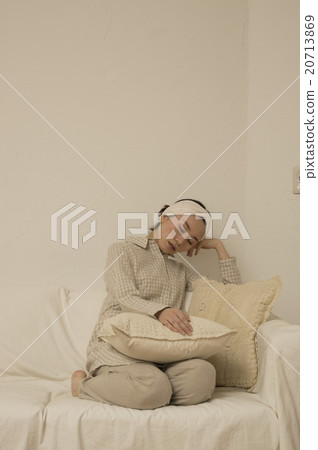 午睡的女人 午睡的女人 20713869
