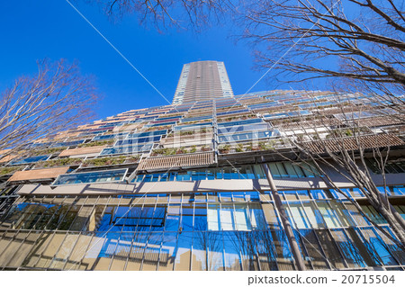 Toshima ward office · blue sky Toshima ward office · blue sky 20715504