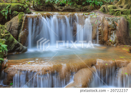 Waterfall in the tropical forest 20722237