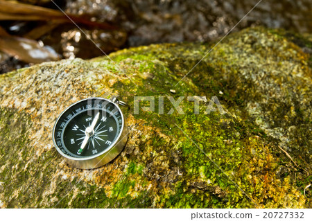 compass on the rock compass on the rock 20727332