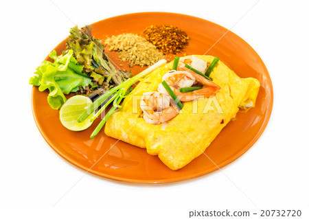 Omelet with vegetables and shrimp. Omelet with vegetables and shrimp. 20732720