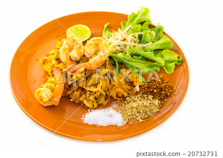 Thai noodles fired with shrimps Thai noodles fired with shrimps 20732731