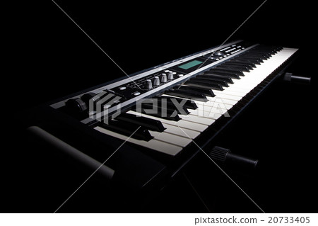 Synthesizer in shadow Synthesizer in shadow 20733405