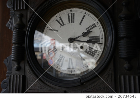 clock  20734545