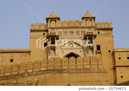 Fortified Entrance to Amber Fort 20734613