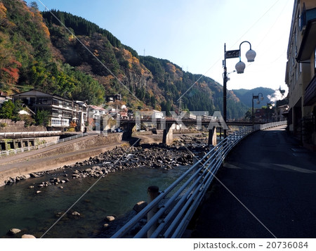 Shikade溫泉的秋天 Shikade溫泉的秋天 20736084