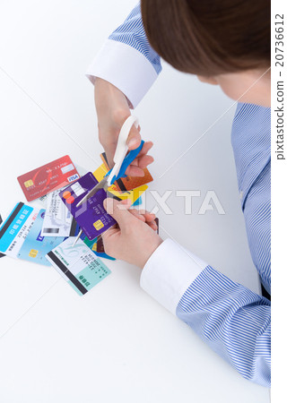 Women who dispose of credit cards 20736612