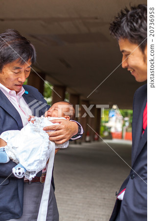 Shrine visit    20736958