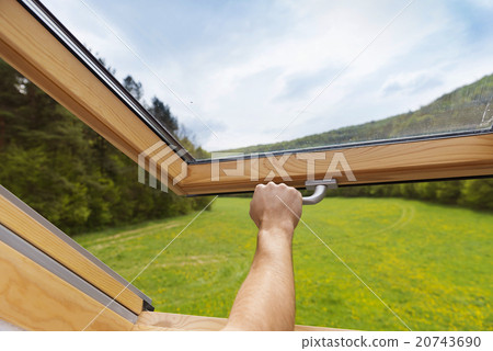 Skylight window 20743690