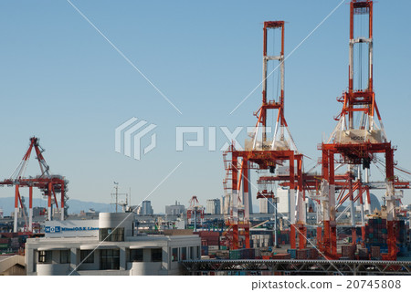 Yokohama port  20745808
