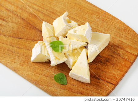 Chaource cheese 20747416