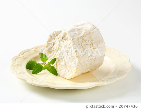 Chaource cheese 20747436