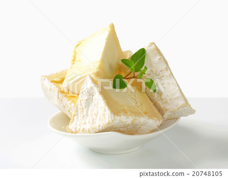Chaource cheese 20748105