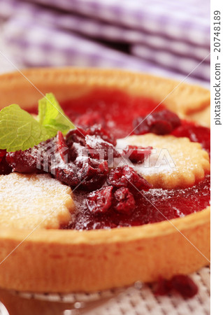 Jelly tart 20748189