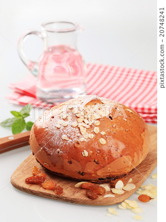 Sweet bread Sweet bread 20748241