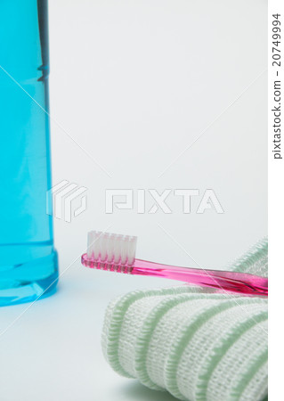 Mouth health with toothbrush and dental rinse 20749994