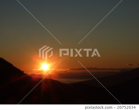 夕陽 20752034