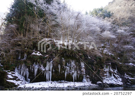 February Kanto 199 Chichibu city · Thirty-hammered ice pillar February Kanto 199 Chichibu city · Thirty-hammered ice pillar 20752297
