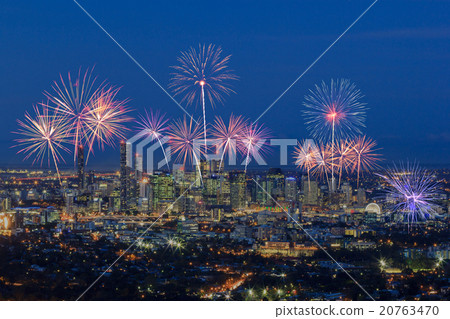Fireworks over Brisbane City from Mount Coot-tha 20763470