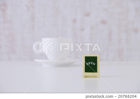 open, sign, signboard 20768204