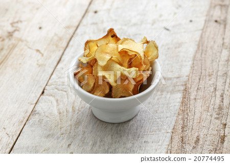 Chrysanthemum chips 20774495