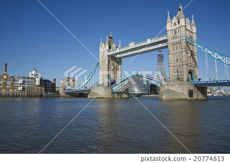 Historic London 20774813