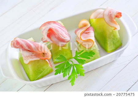 melon with ham 20775475