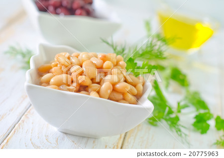 white bean 20775963