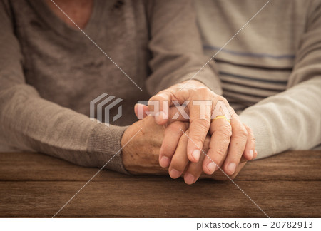 couple 20782913
