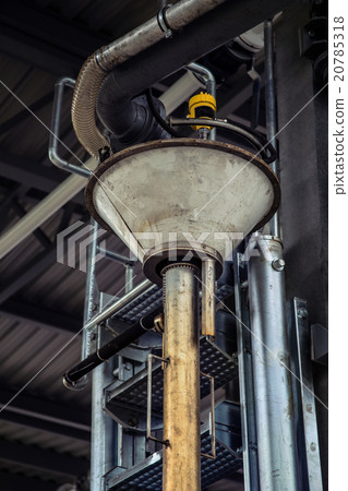 pipe with funnel to drain the fuel 20785318