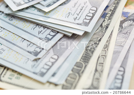 One hundred US dollars banknotes 20786644