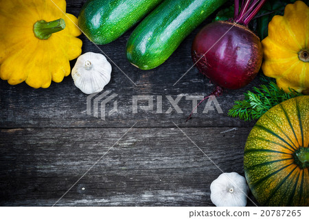 Fresh organic gardening vegetables 20787265