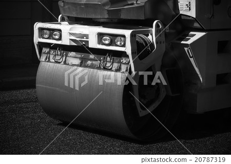 Fragment of roller, urban road under construction 20787319