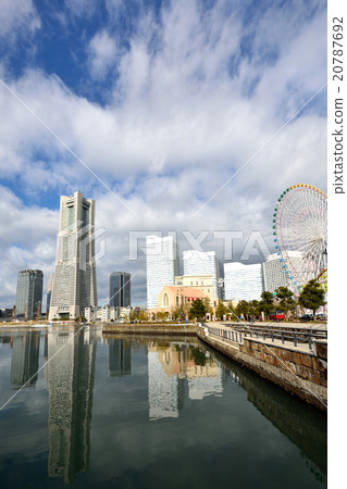 Scenery of modern port town in Yokohama 20787692