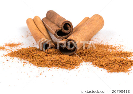 cinnamon sticks with powder 20790418